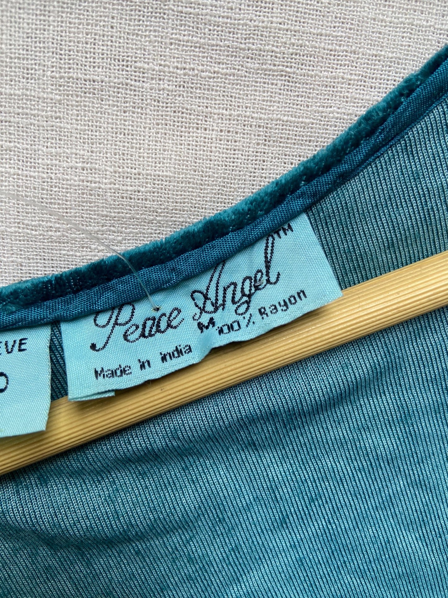 Teal Velvet Bodycon Mini Dress with V-Neck and 3/4 Sleeves