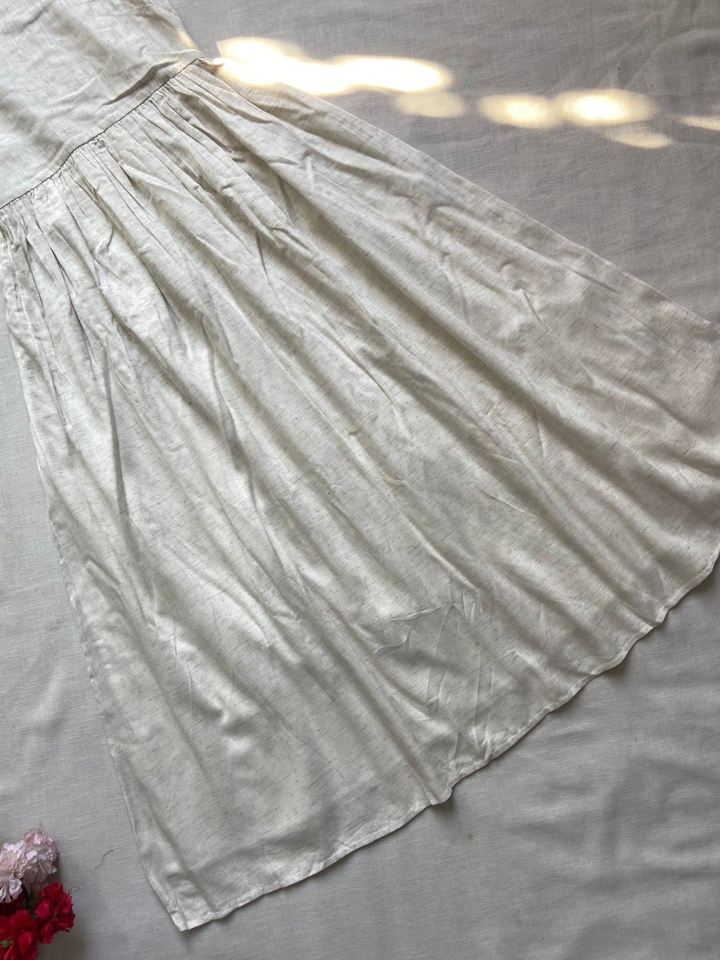 Sleeveless Off-White Flowy Midi Dress