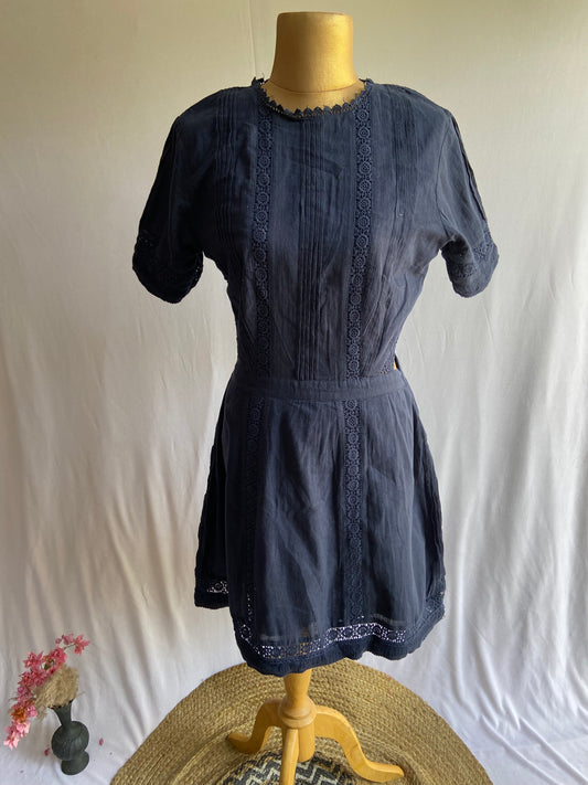Elegant Navy Blue Lace-Trimmed Short Dress