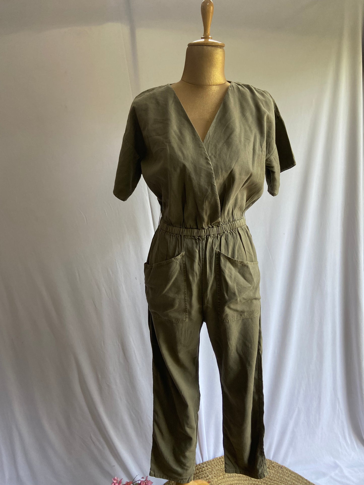 Olive Green Utility Jumpsuit with Elastic Waist and Front Pockets