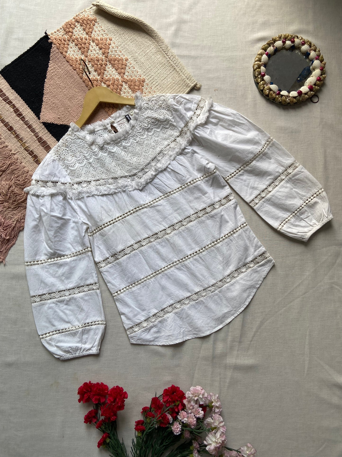 White Lace-Panelled Cotton Top with Puff Sleeves