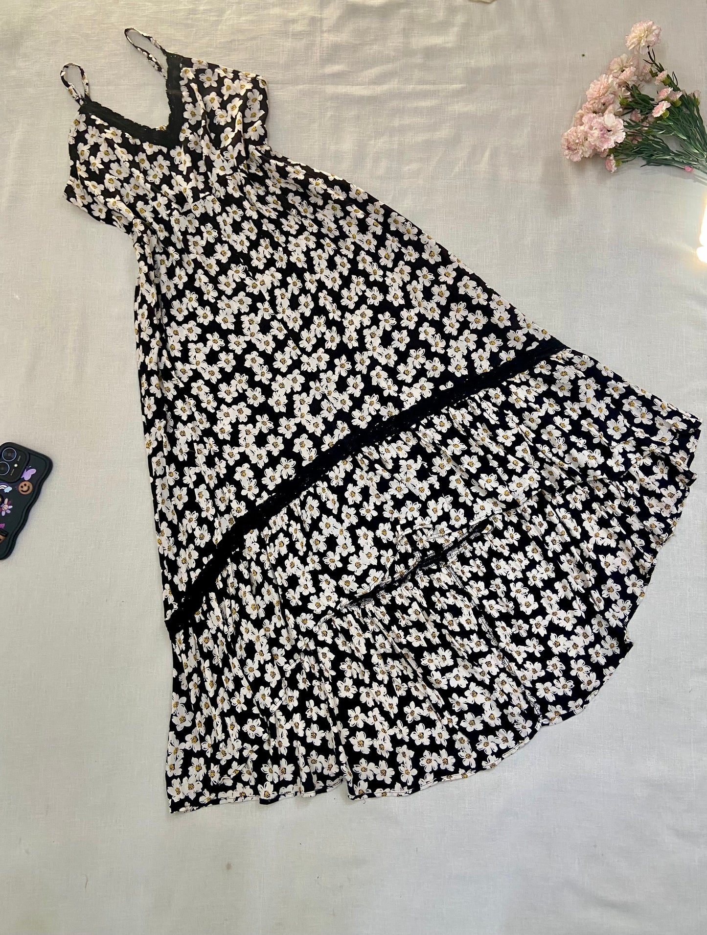 Floral Print Sleeveless Midi Dress with Lace Detail