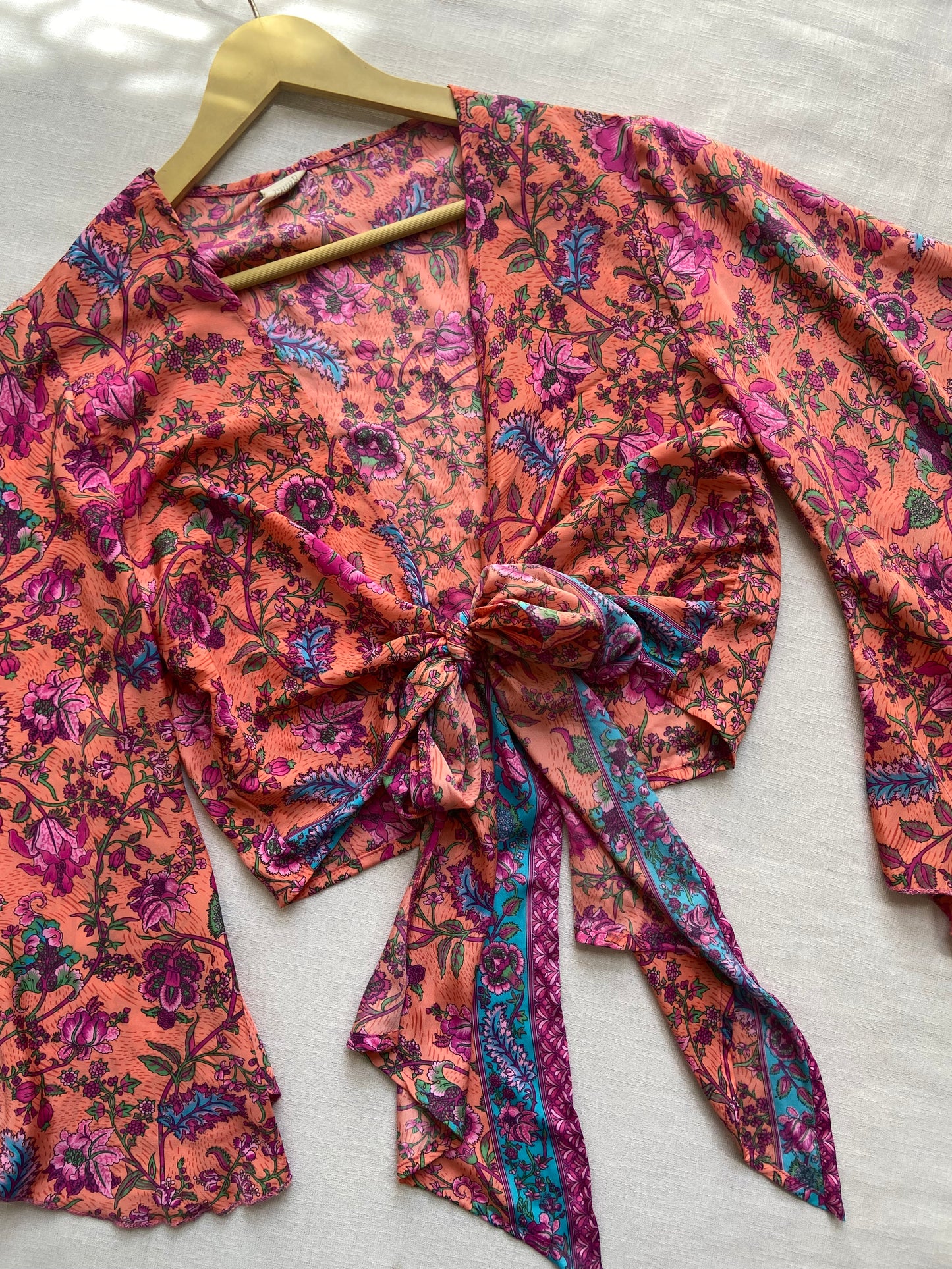 Bohemian Floral Tie-Front Crop Top with Flared Sleeves