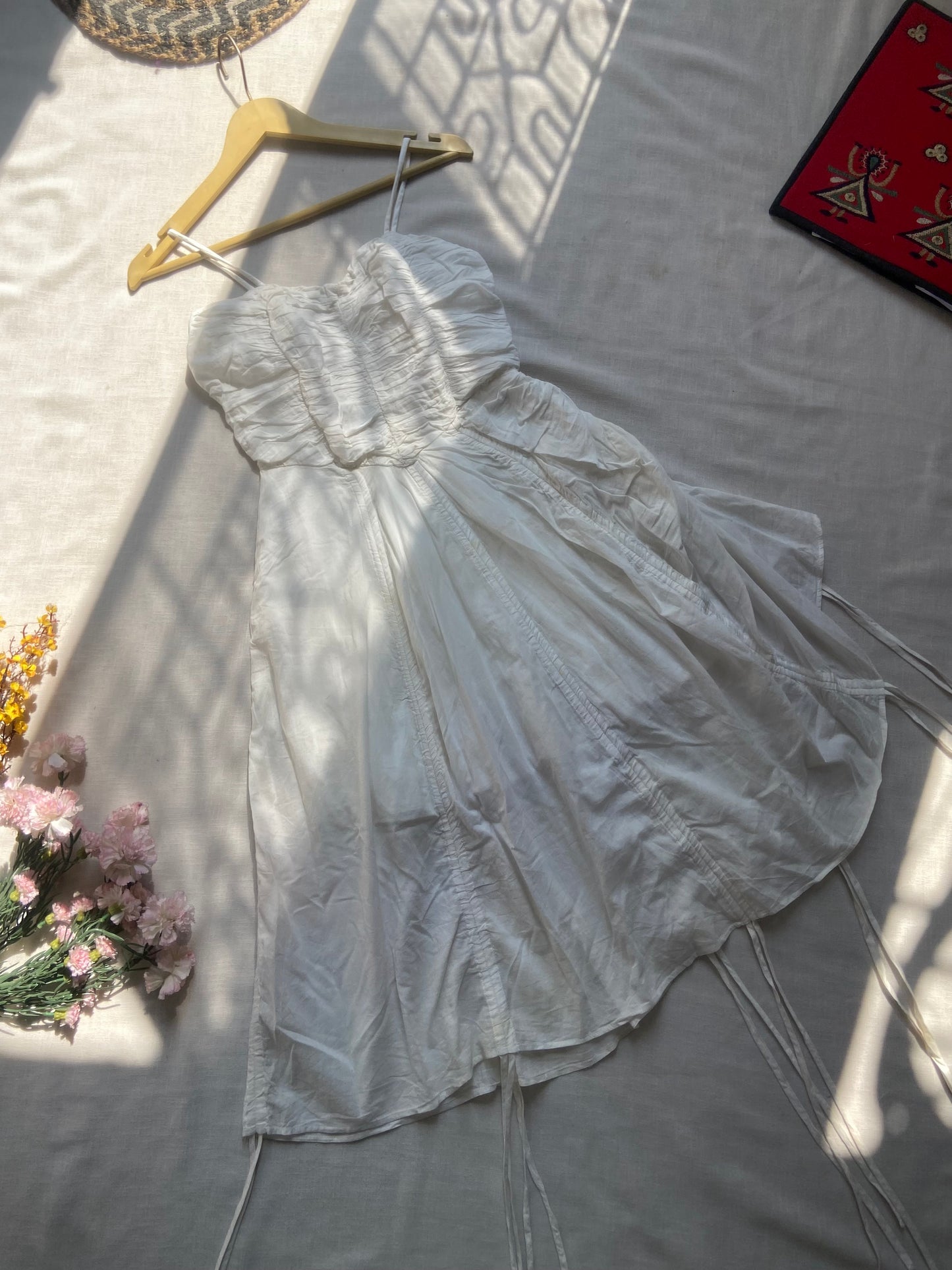 Elegant White Summer Dress with Spaghetti Straps