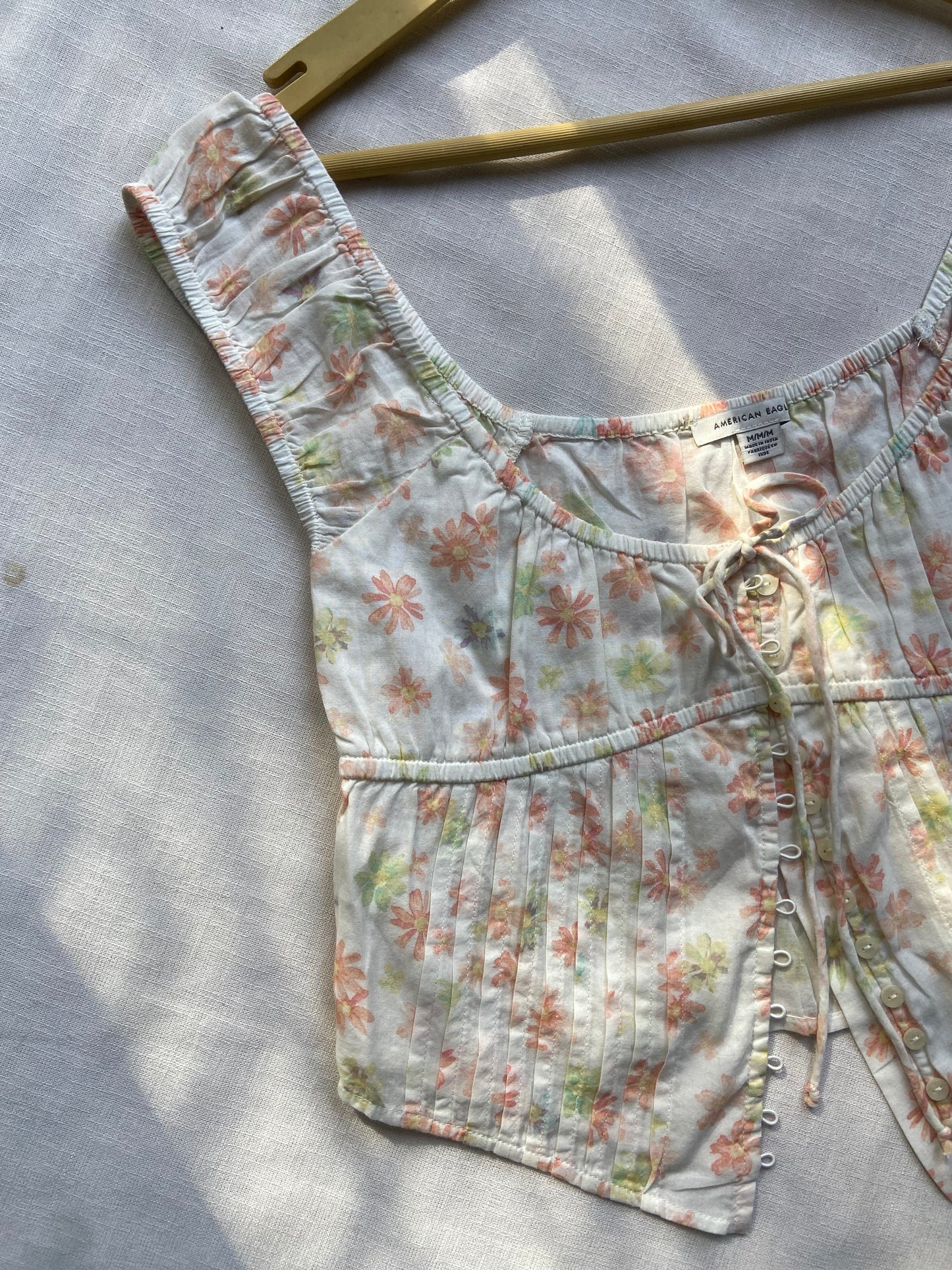 Floral Front-Tie Sleeveless Top – Pastel Peach