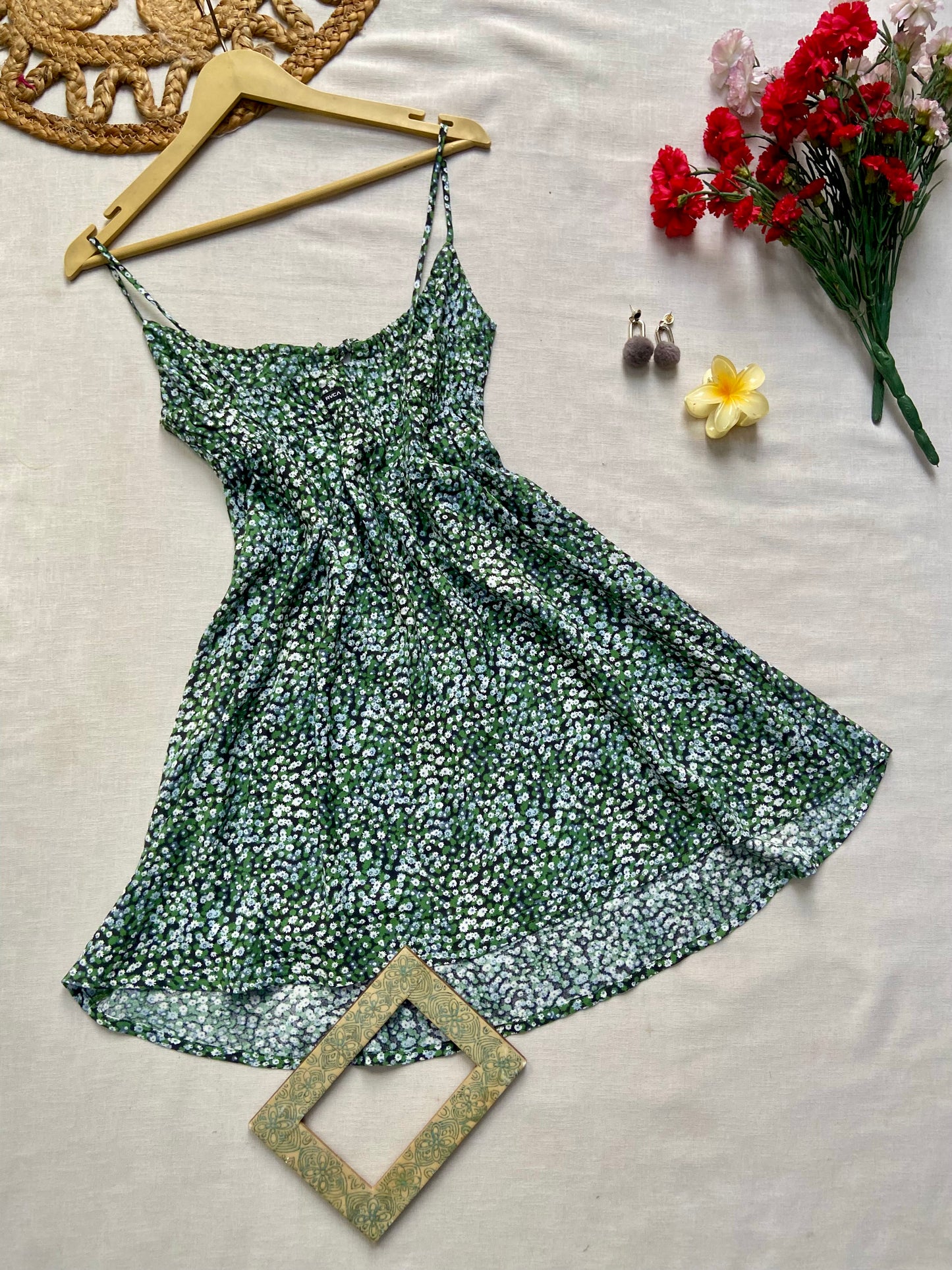 GREEN FLORAL MINI DRESS