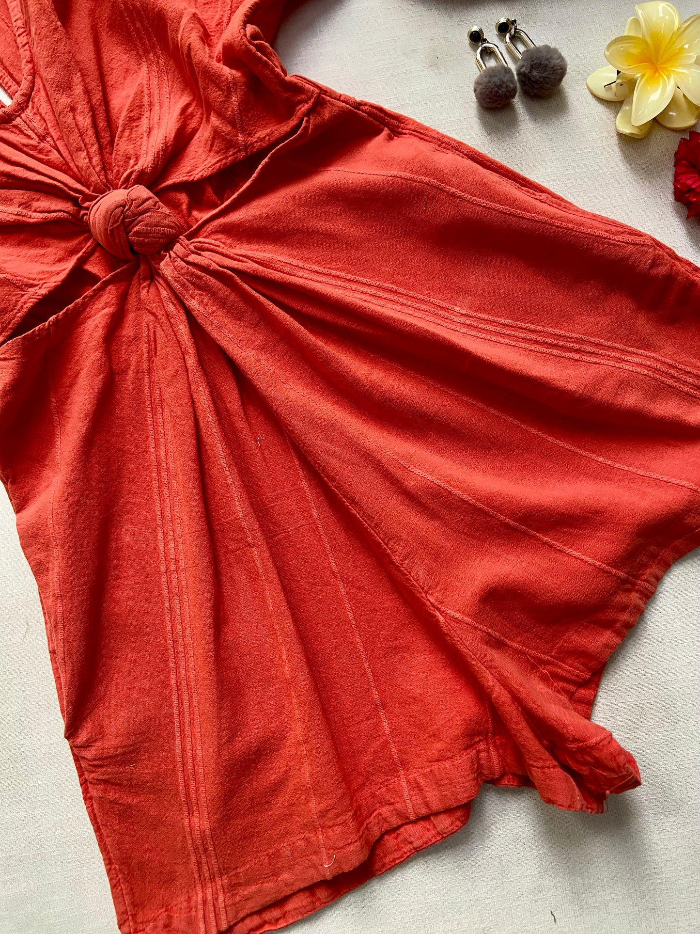 V NECK CUT OUT ROMPER