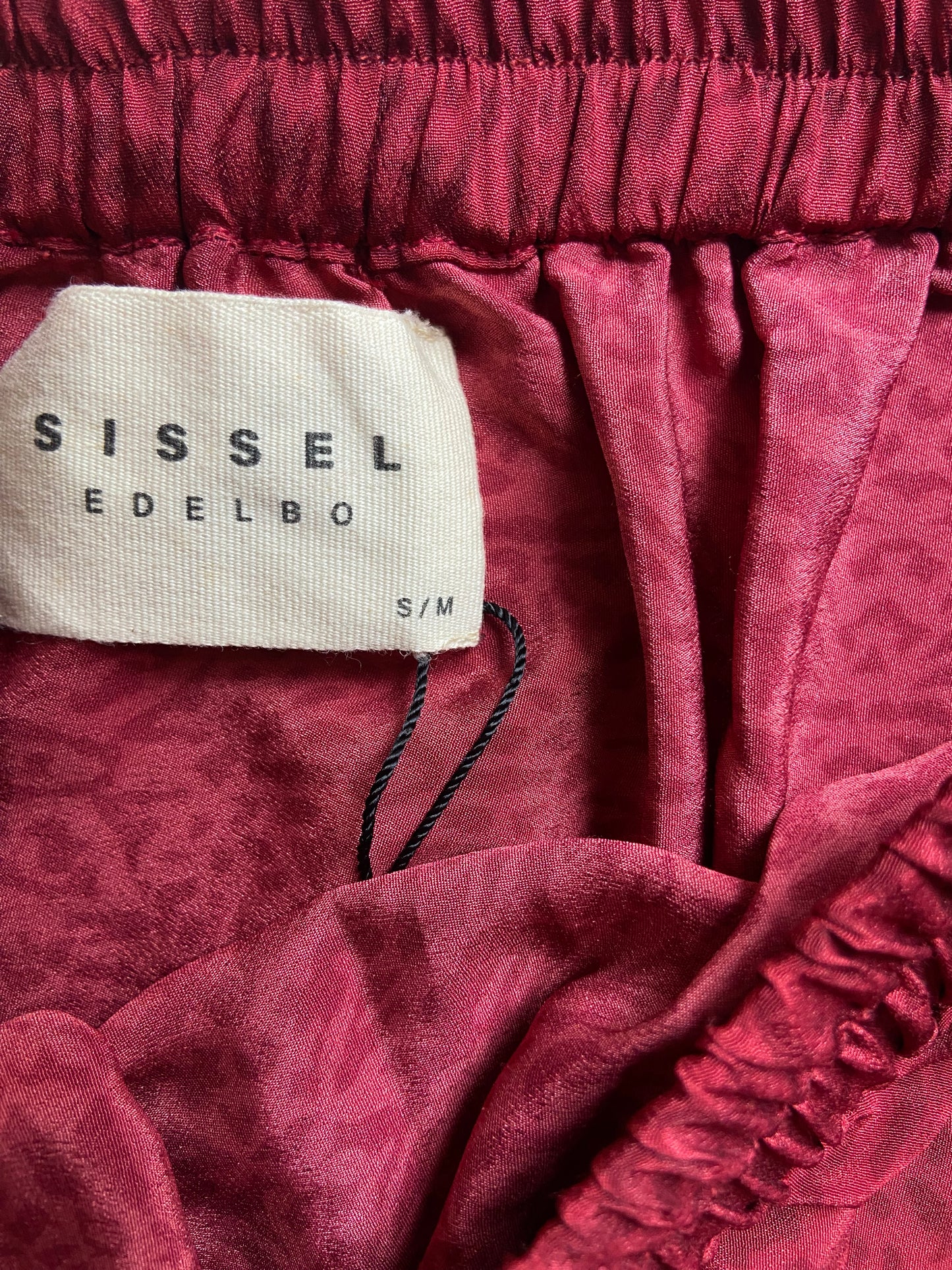 Boho Ruffled High-Low Maroon Skirt – Lightweight & Flowing