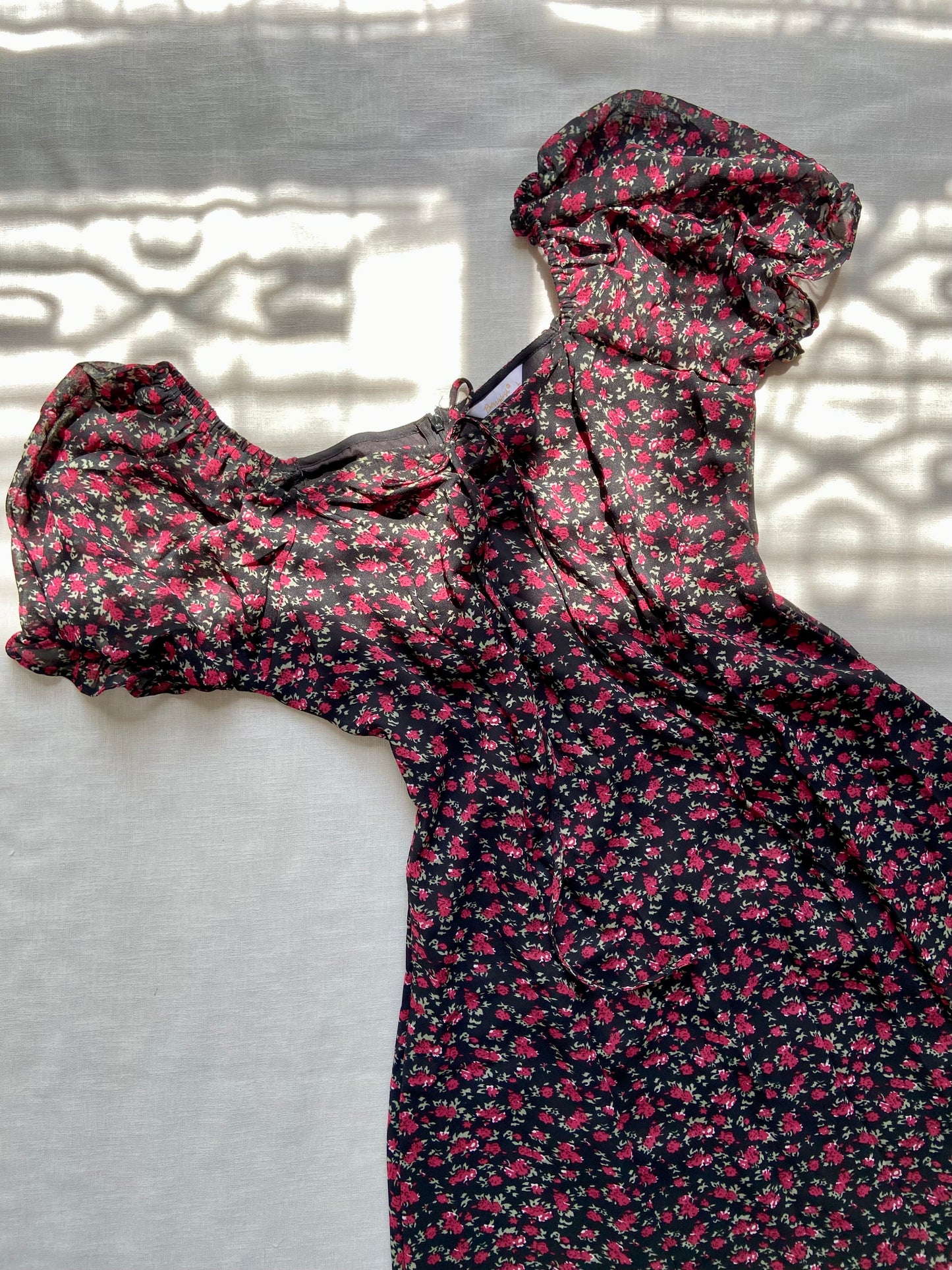 Black Floral Puff Sleeve Midi Dress