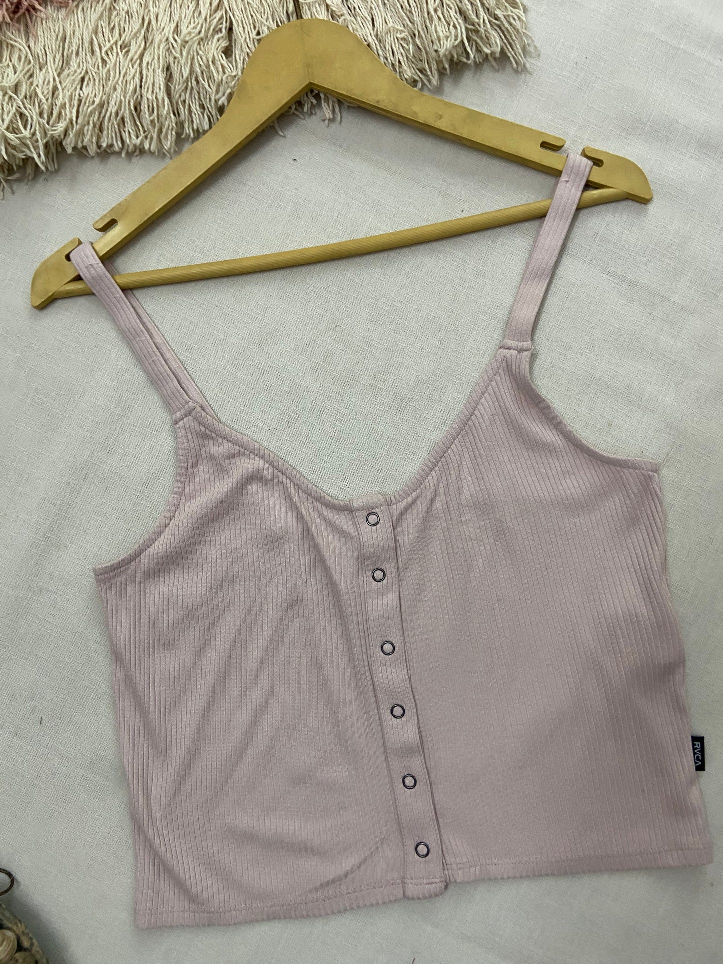 Light Mauve Ribbed Button-Front Crop Top