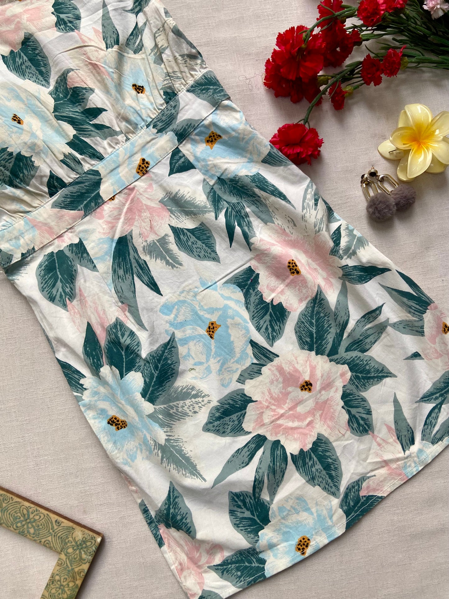 WHITE FLORAL ONE SHOULDER DRESS