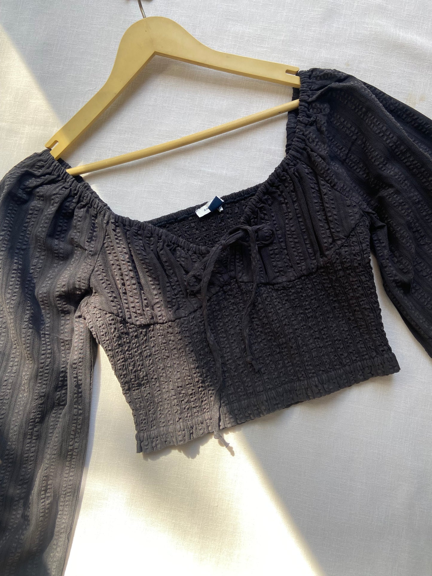 Black Off-Shoulder Puff Sleeve Crop Top