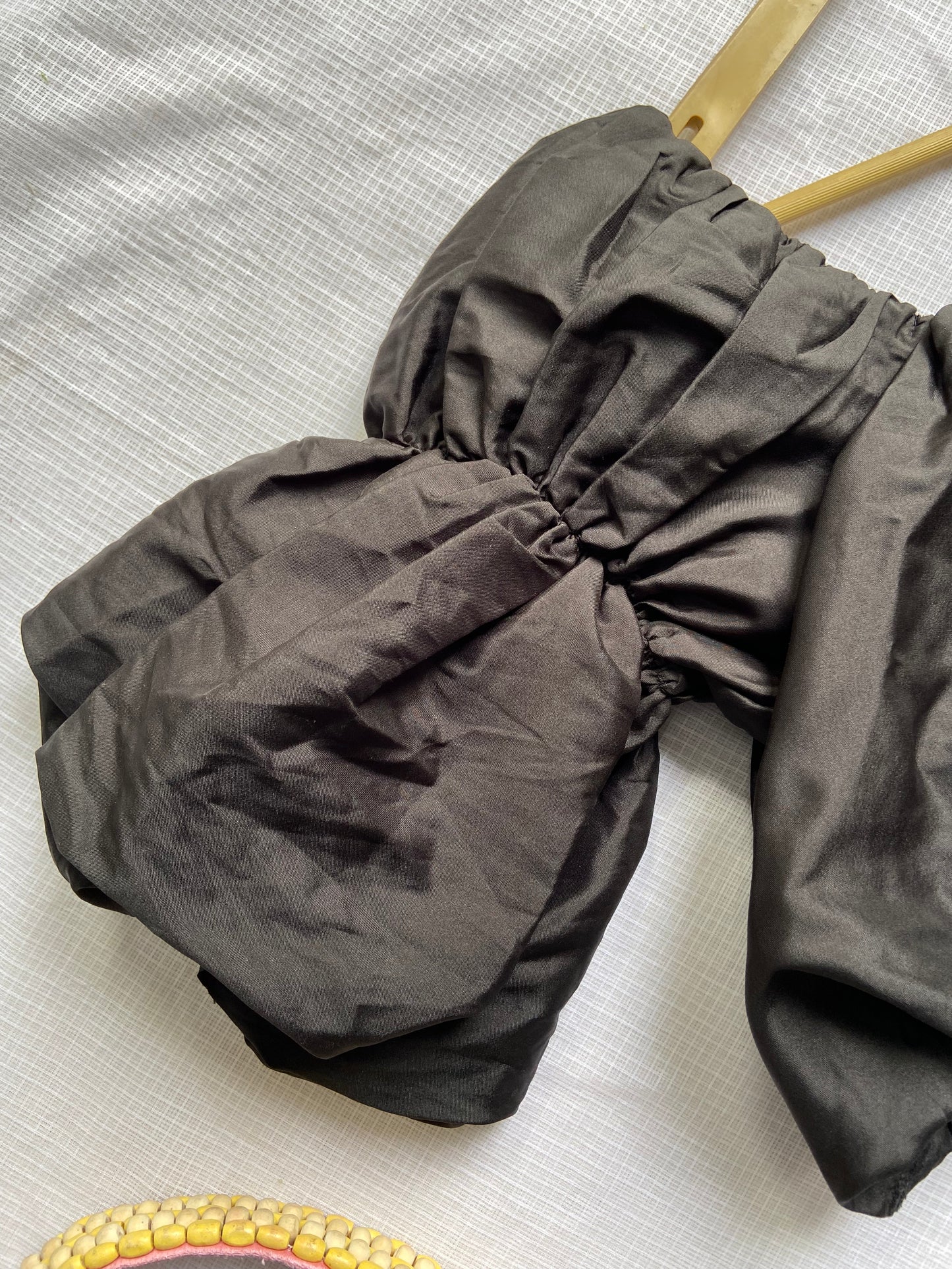 Black Off-Shoulder Puff Sleeve Crop Top