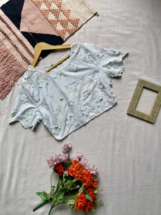 Embroidered White Floral Crop Top – Short Sleeve