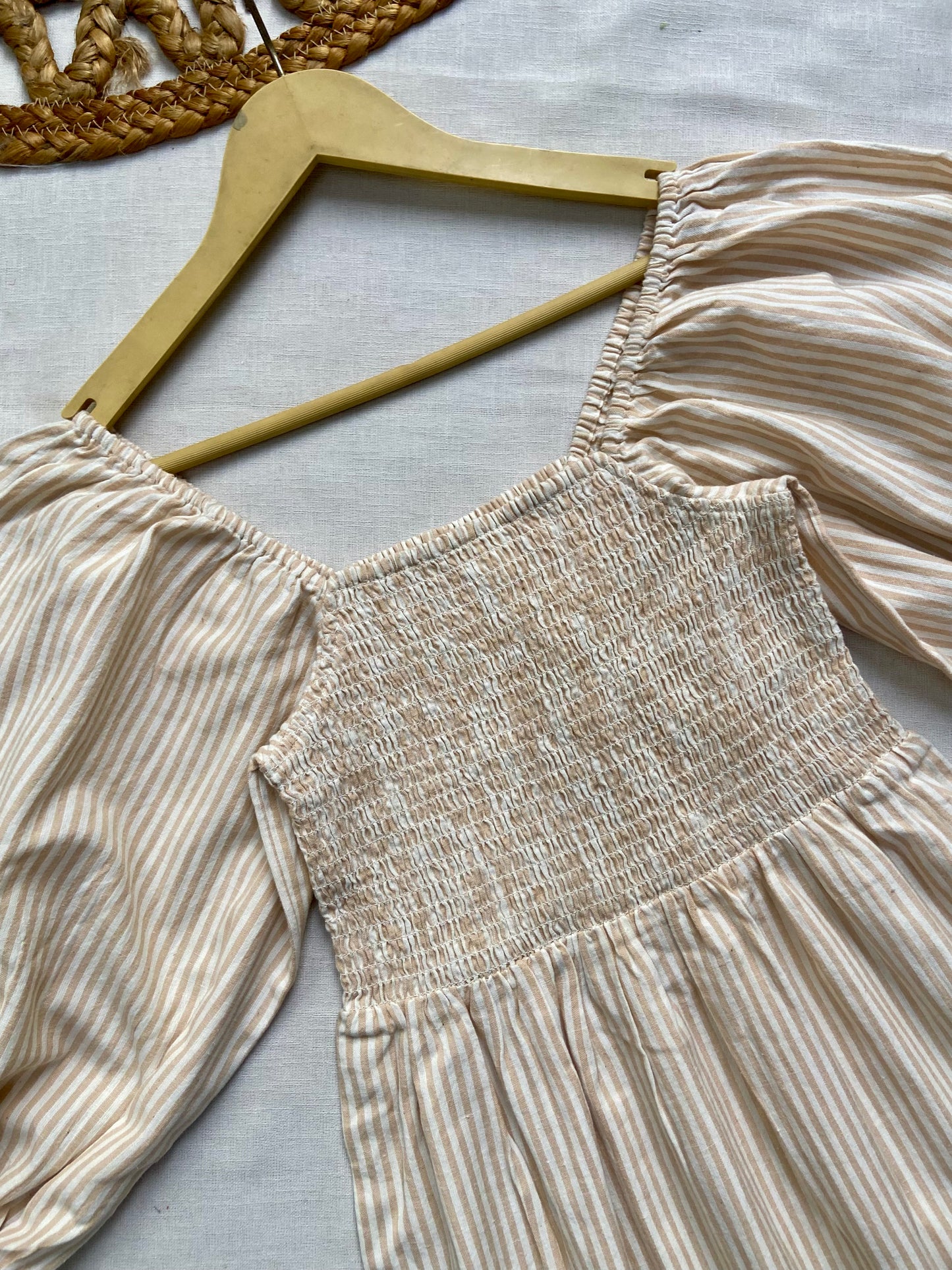 STRIPE PRINT PUFF SLEEEV MINI DRESS