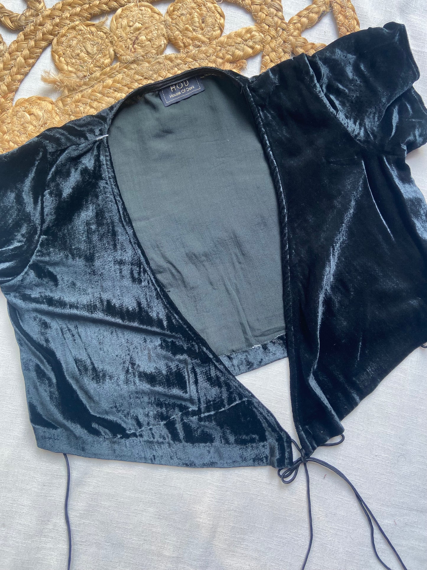 Women’s Black Velvet Off Shoulder Tie Front Crop Top