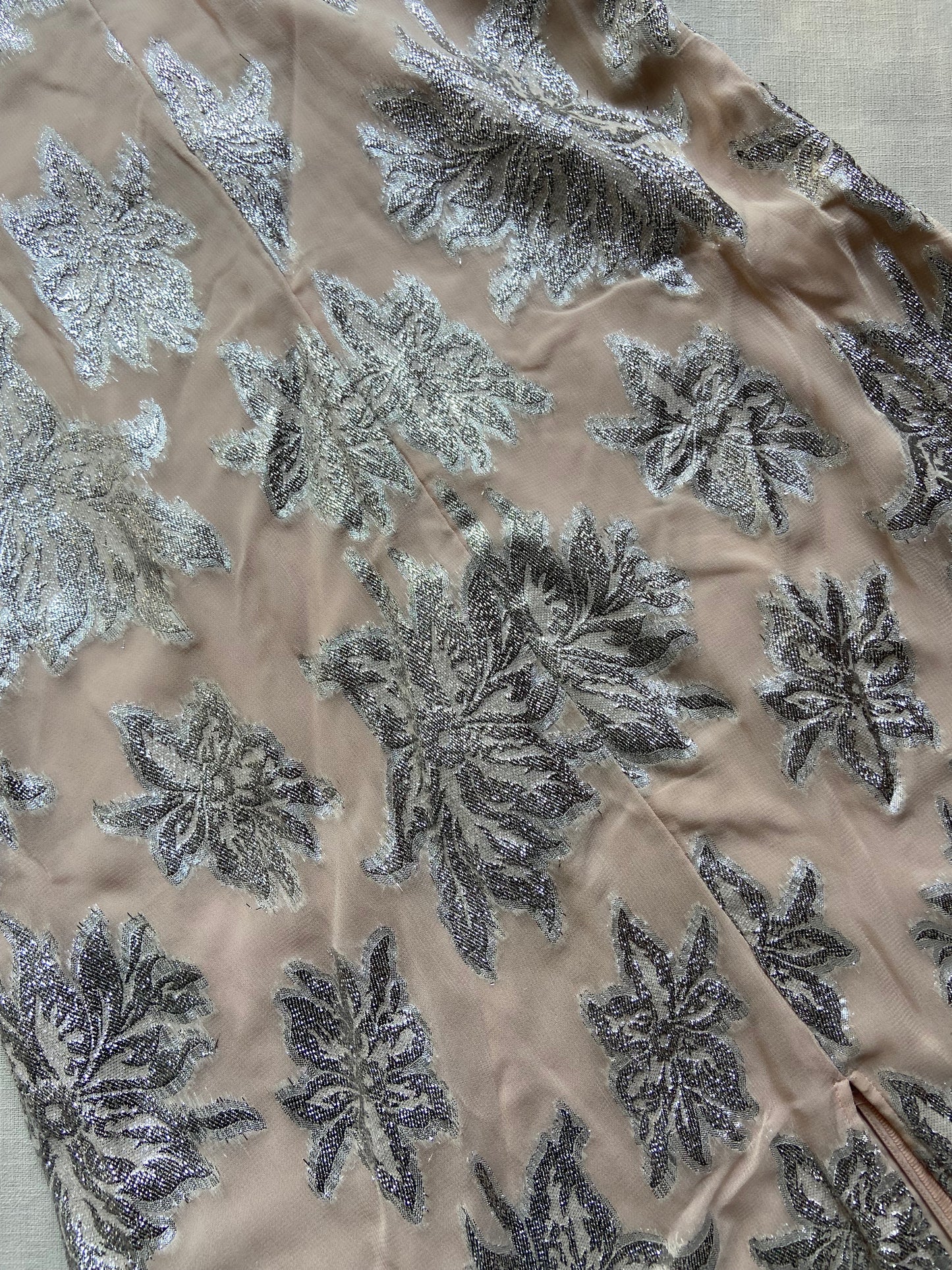 Shimmer Leaf Print Bodycon Dress