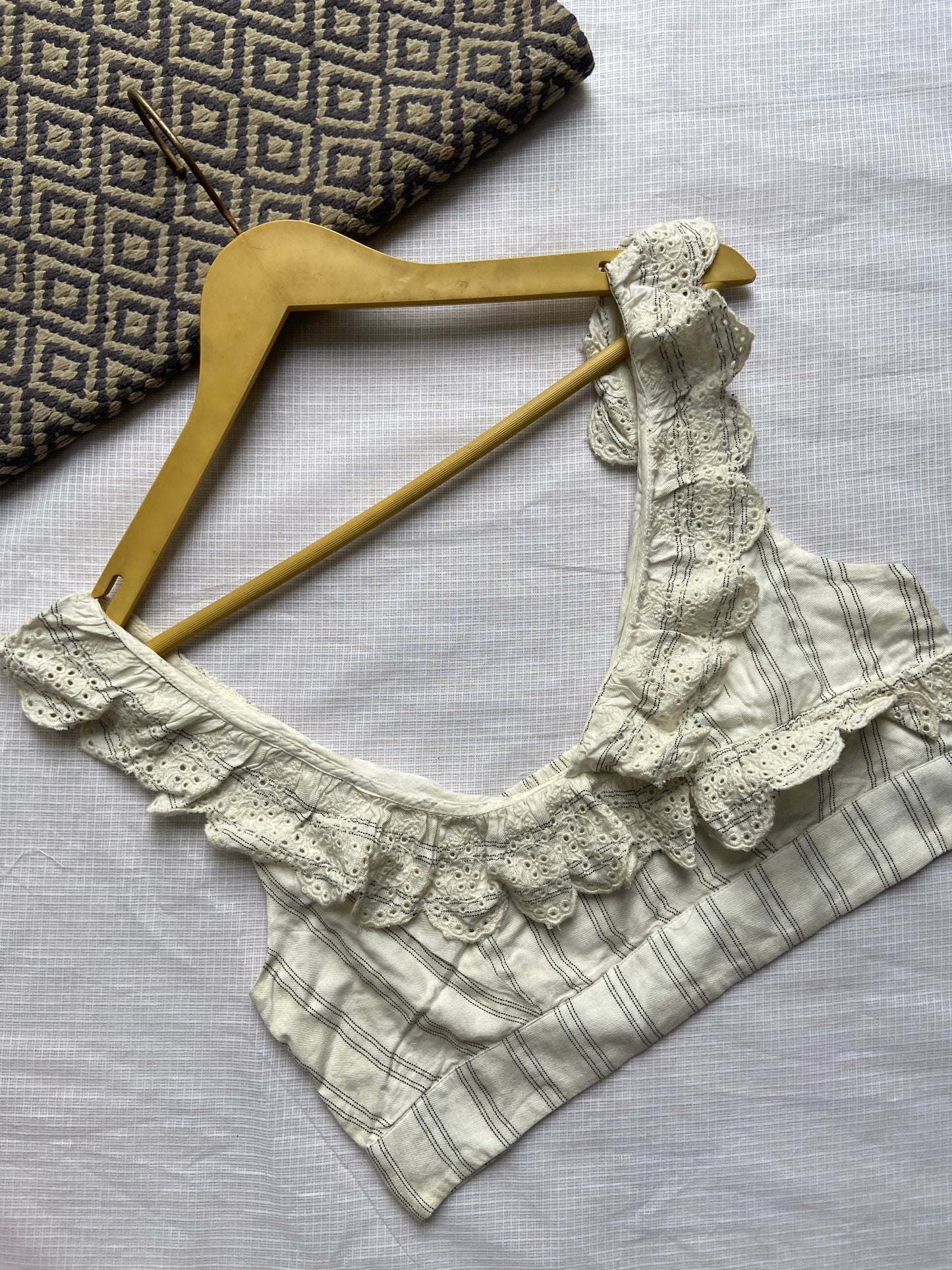 Vintage-Inspired Ruffle Lace Crop Top