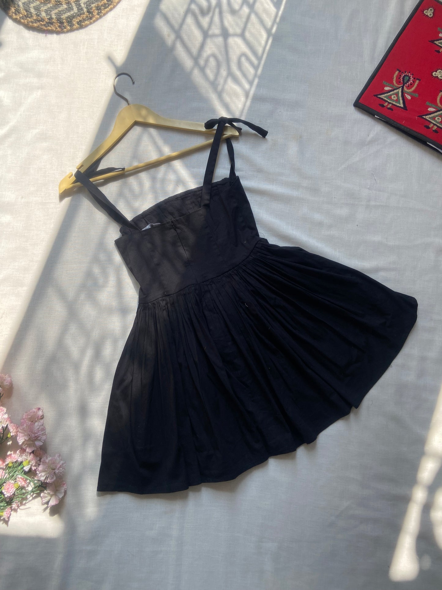 Elegant Black Sleeveless Summer Dress