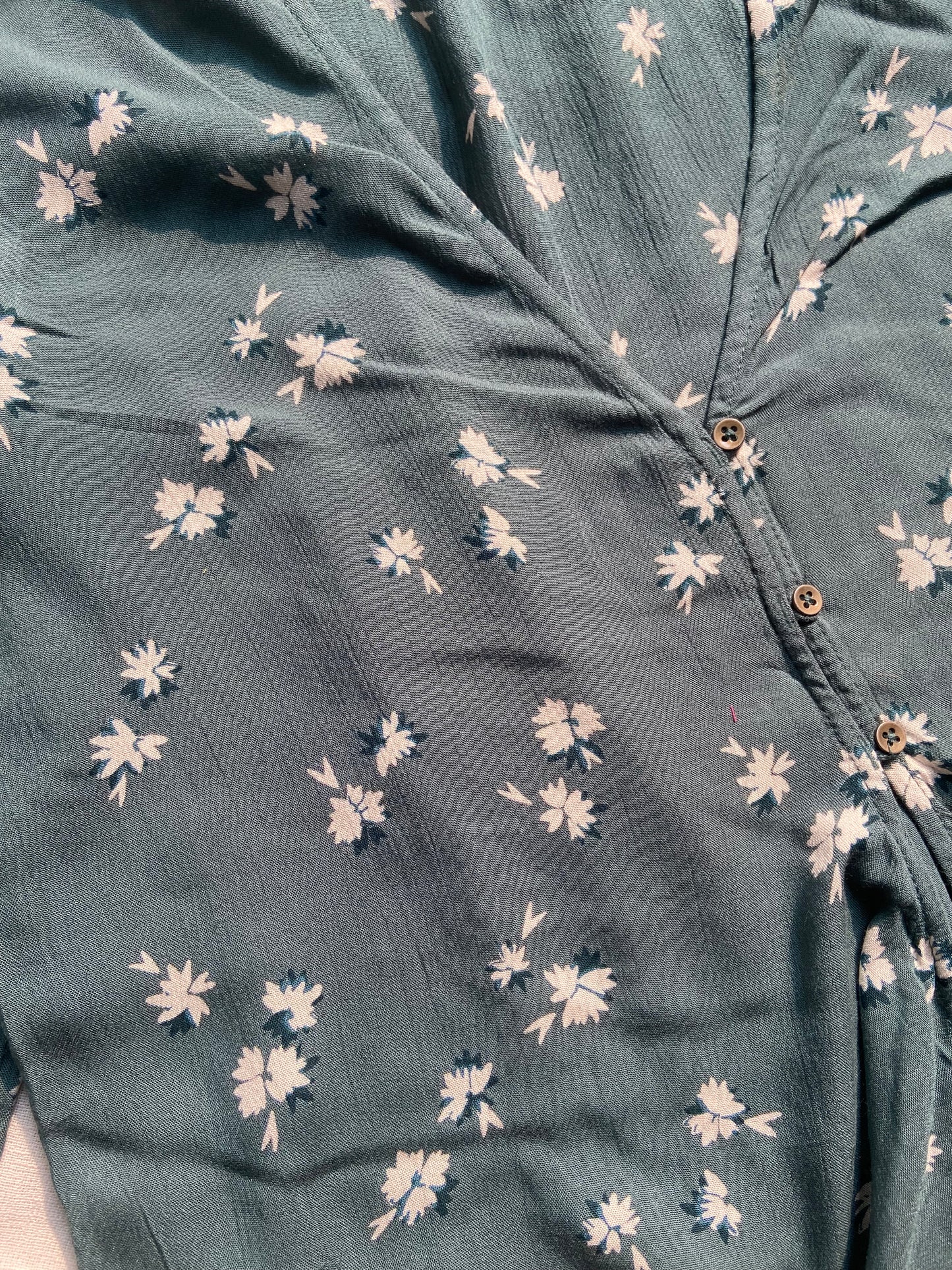 Evergreen Fleur Tie-Front Blous