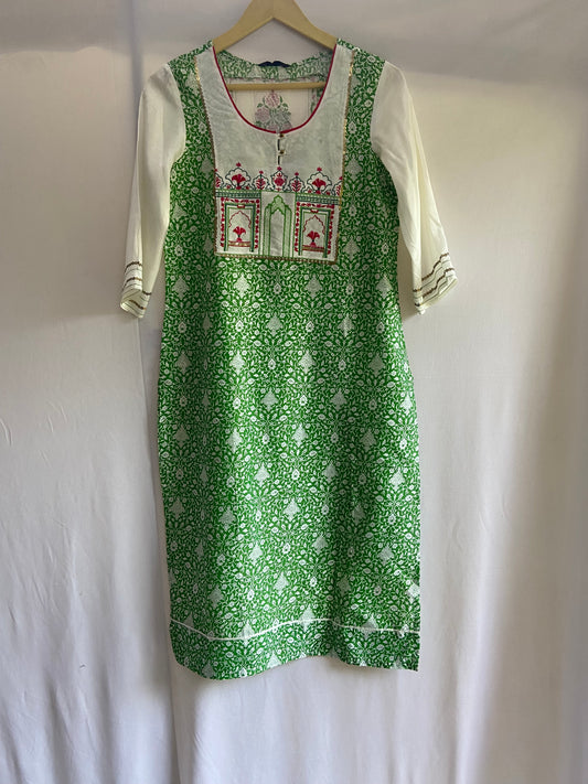 Green & White Printed Ethnic Kurti