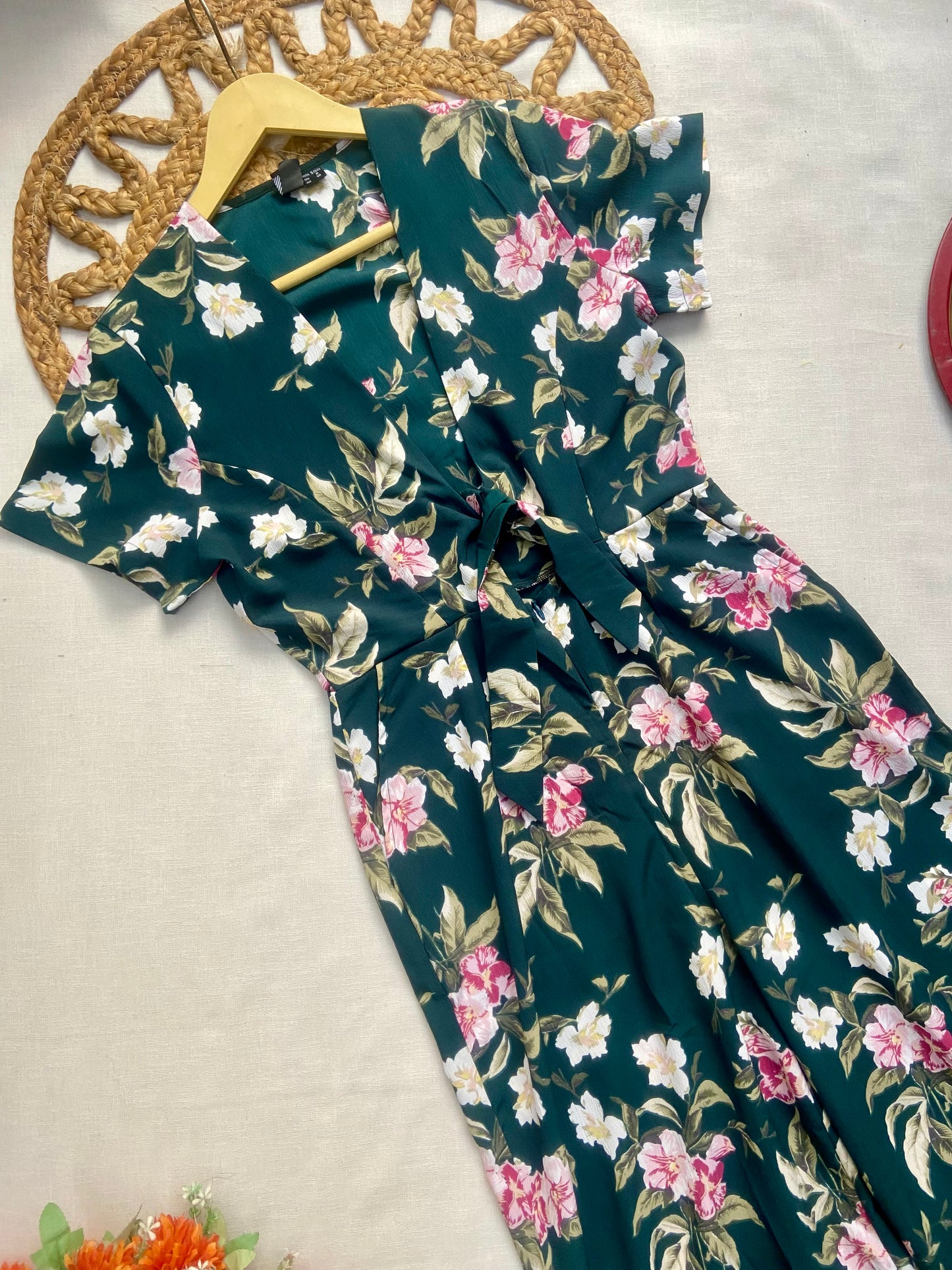 Women’s Green Floral Printed Jumpsuit with Short Sleeves