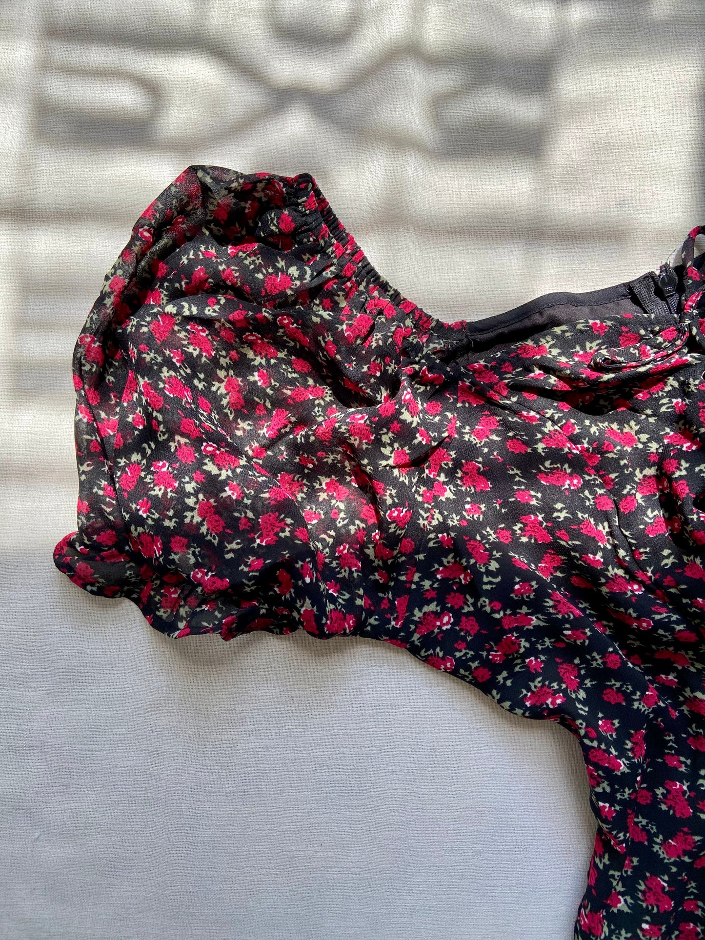 Black Floral Puff Sleeve Midi Dress