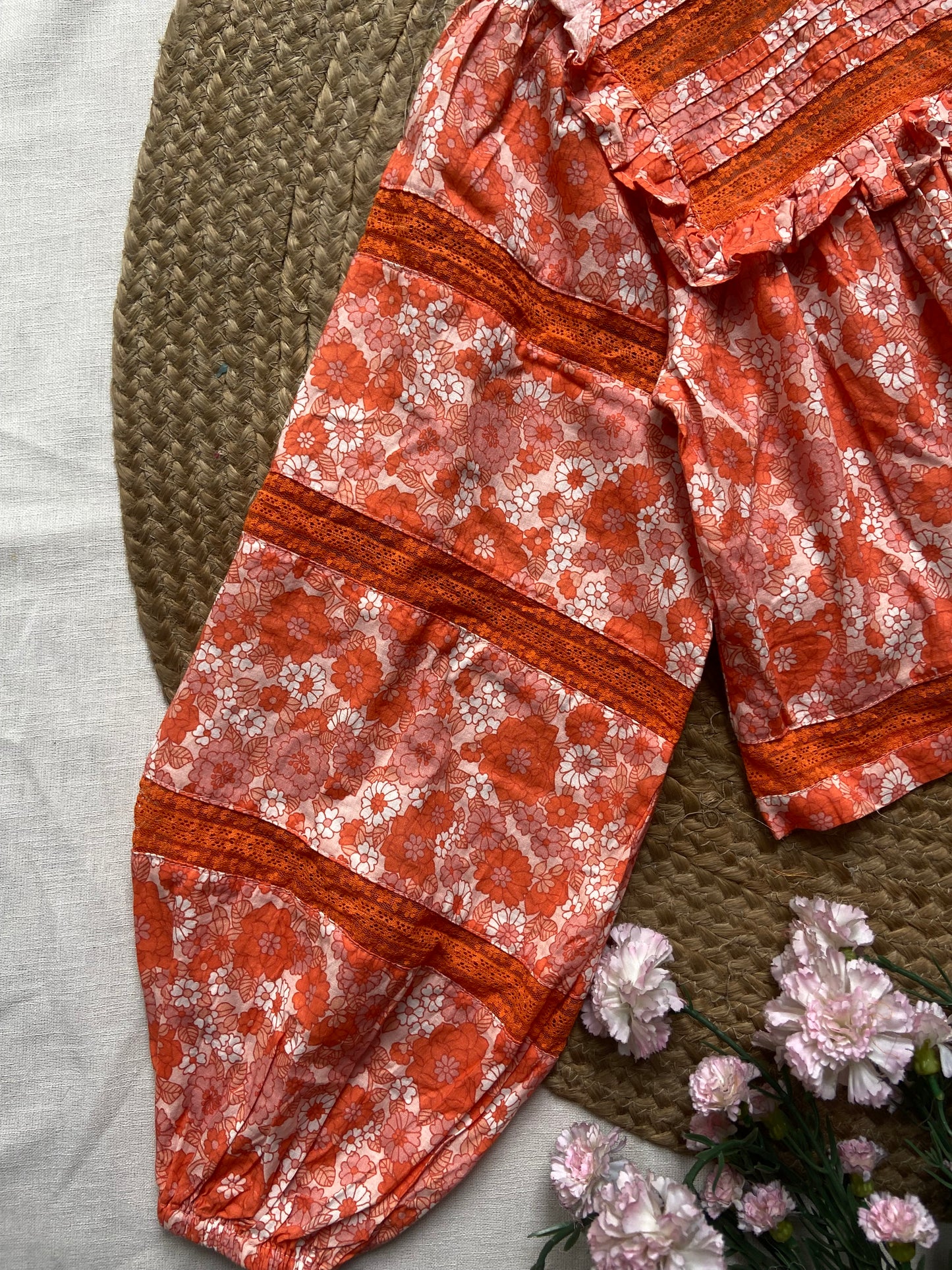 Women's Boho Floral Print Top with Puff Sleeves and Frill Detail – Casual Ethnic Style