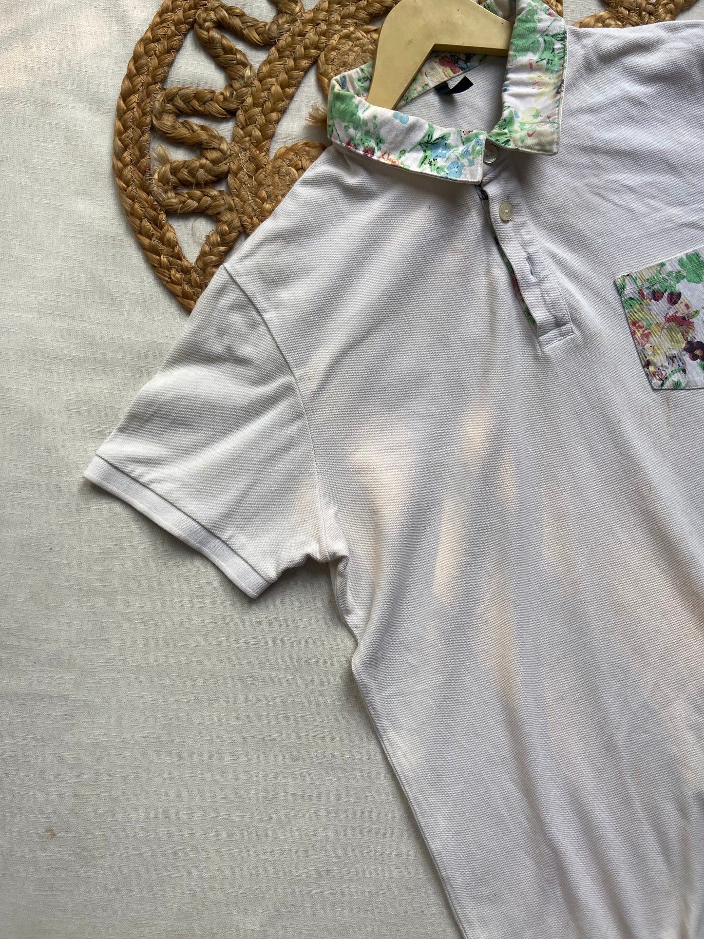 Men's White Polo T-Shirt with Floral Collar & Pocket