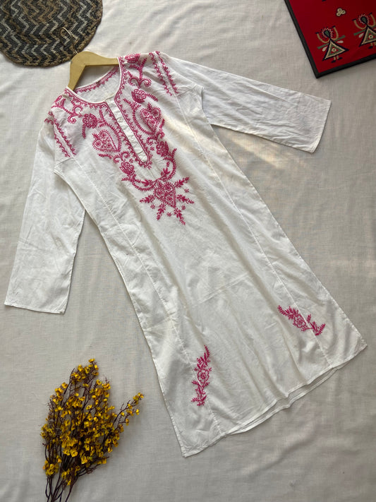 Rosevine Embroidered Straight Kurti