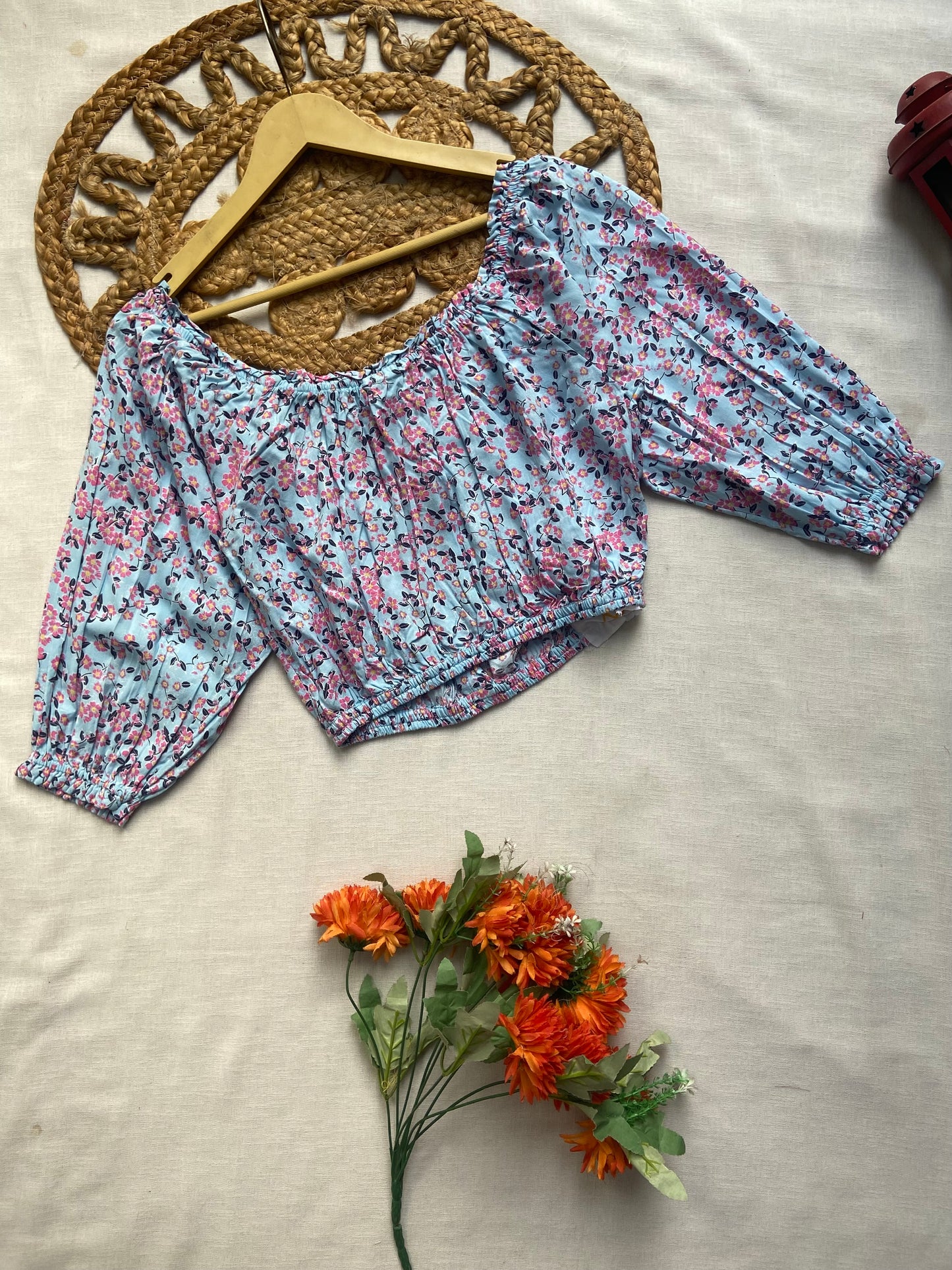 Light Blue Floral Crop Top with Puff Sleeves for Women