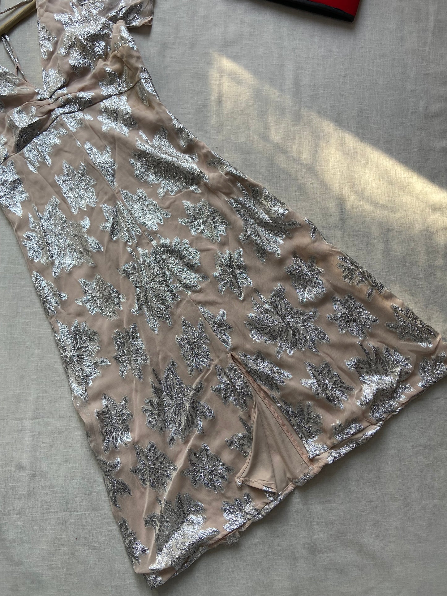 Shimmer Leaf Print Bodycon Dress