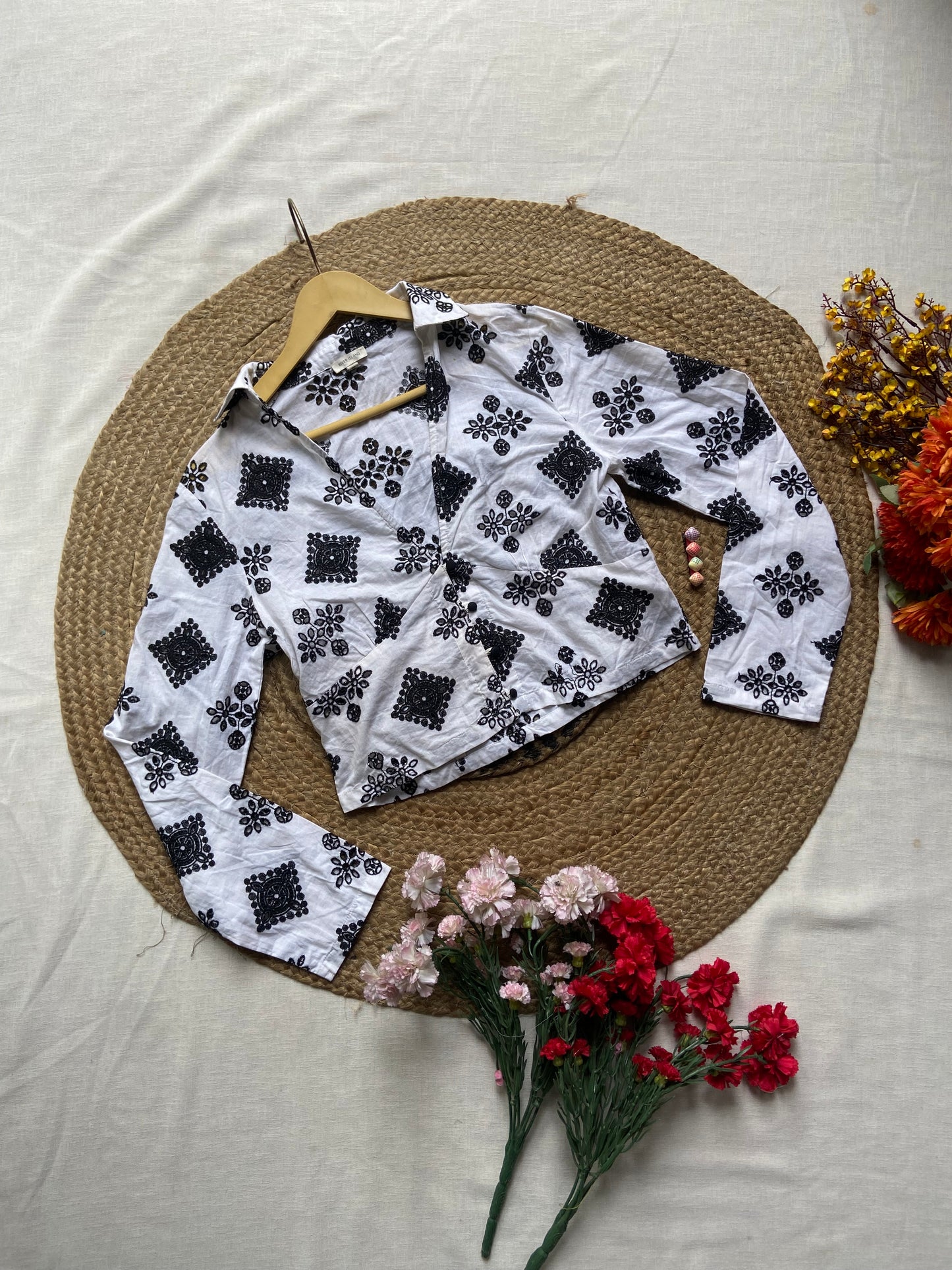 Women's White & Black Printed Long Sleeve Collared Shirt