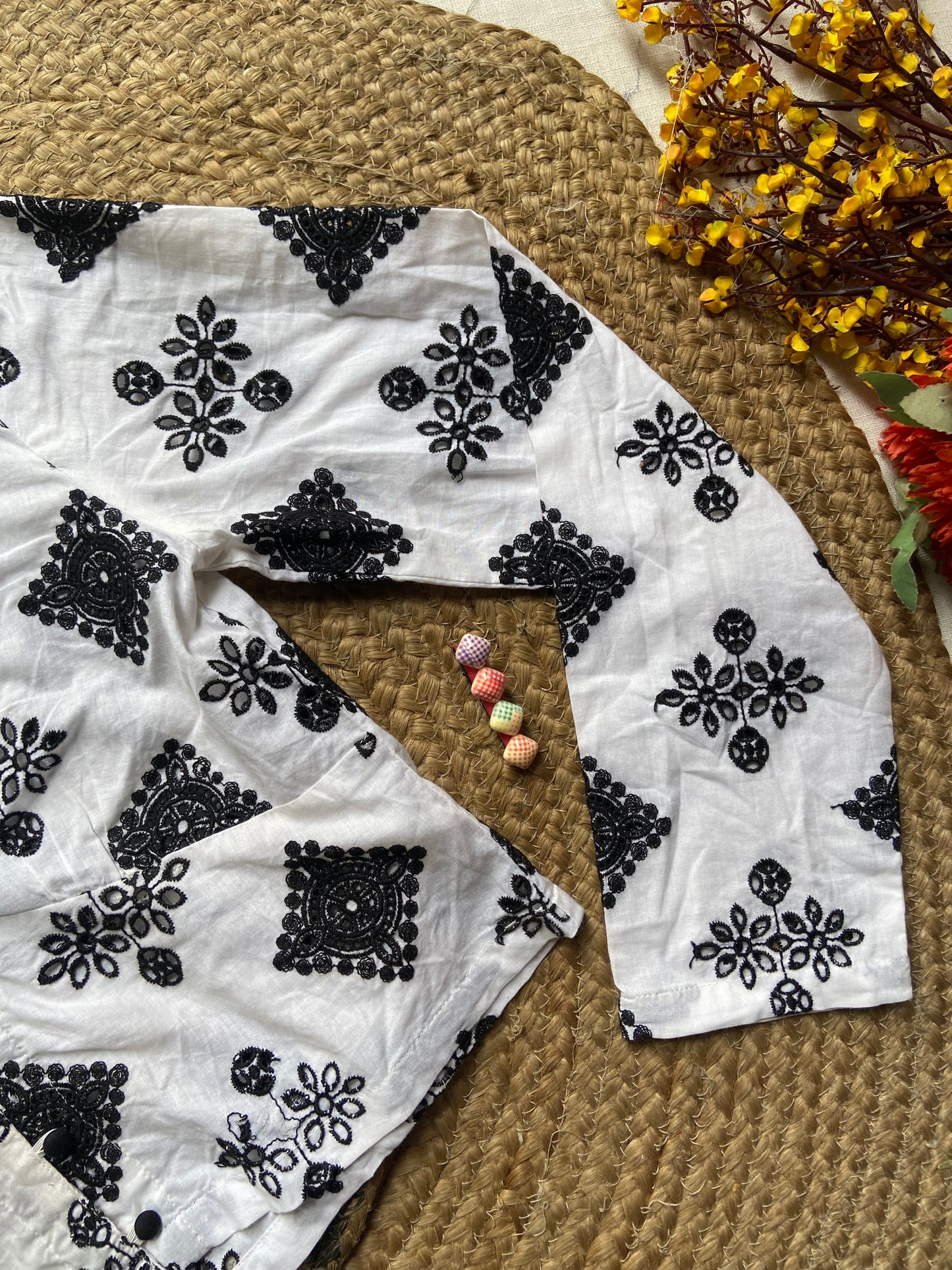 Women's White & Black Printed Long Sleeve Collared Shirt