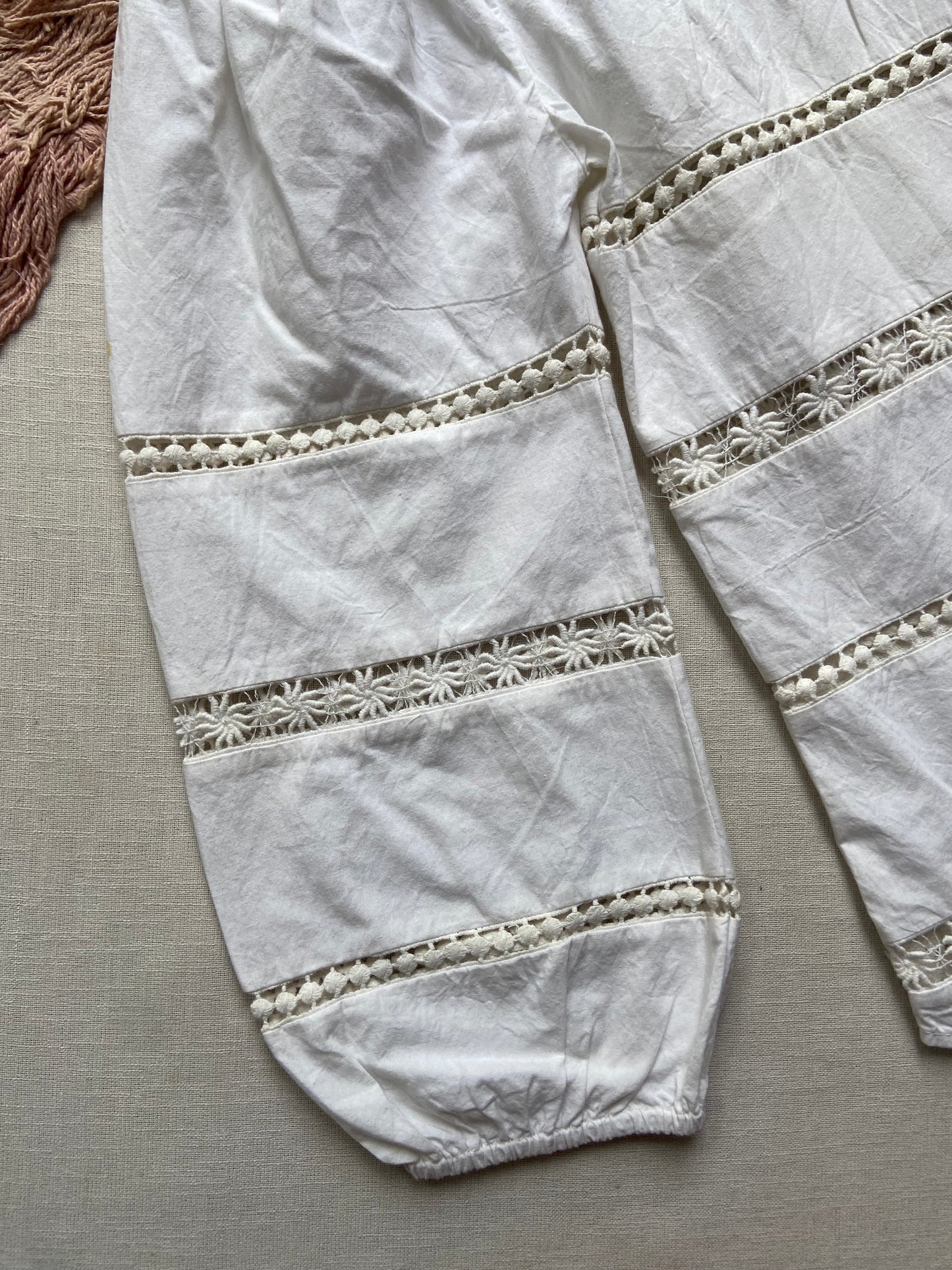 White Lace-Panelled Cotton Top with Puff Sleeves