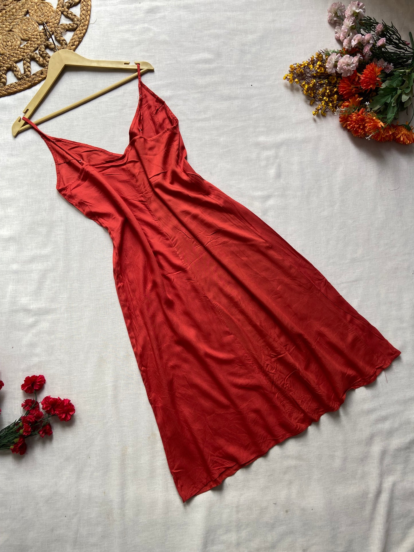 Chic Red Satin Slip Dress – Spaghetti Straps & V-Neckline