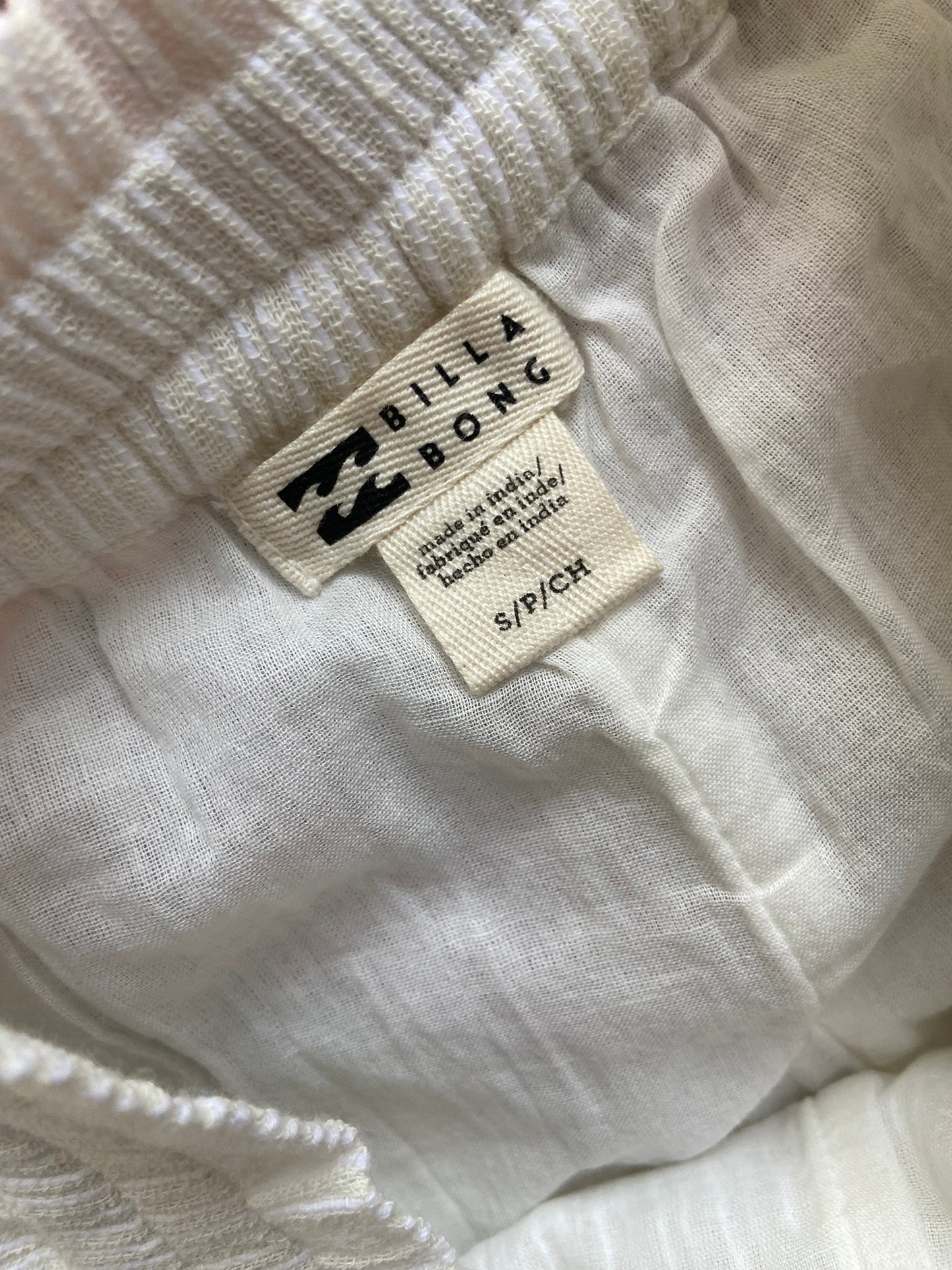 Women's White Ribbed Lounge Shorts with Elastic Waistband