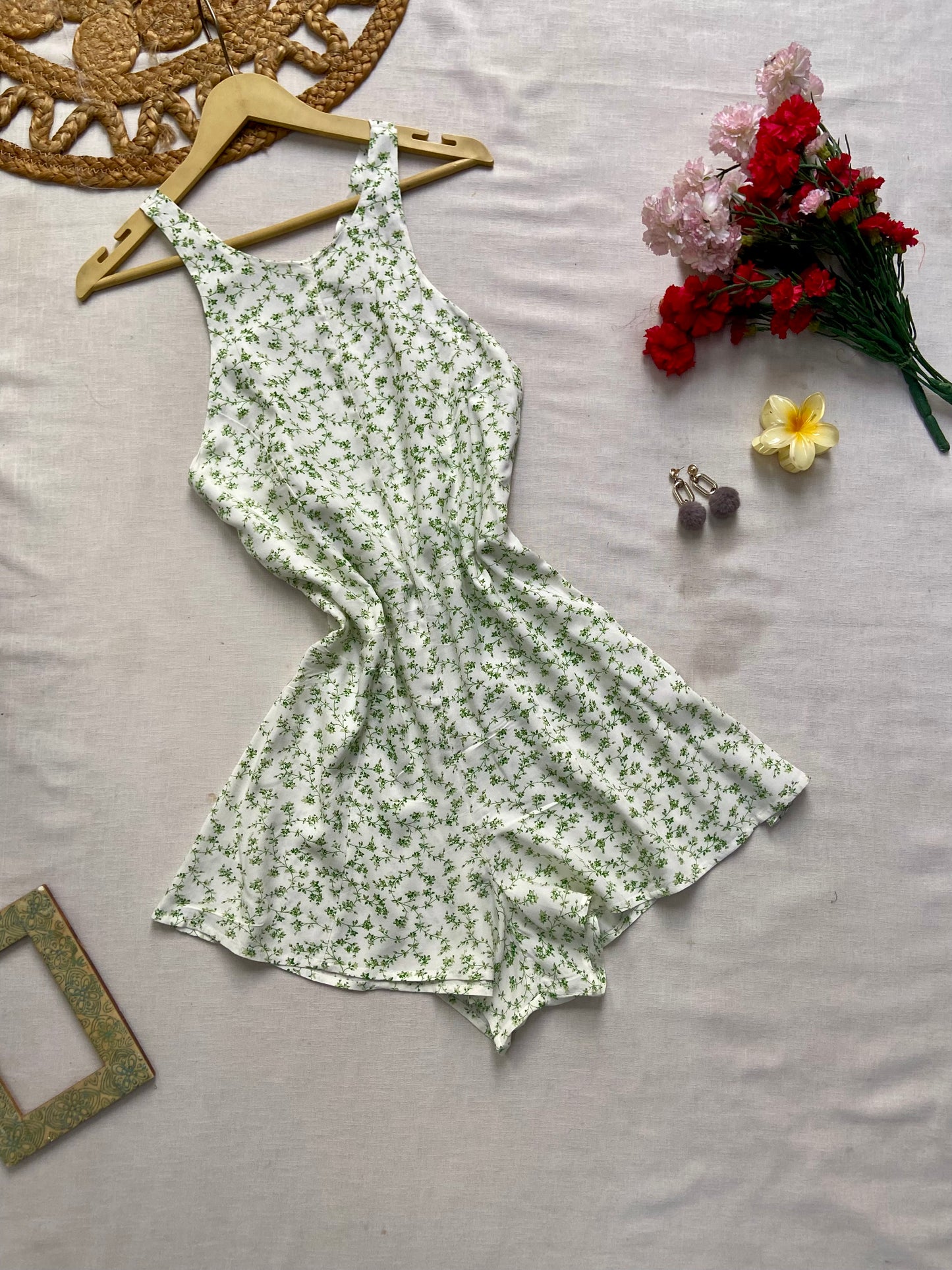 FLORAL STRAP PATTERN ROMPER