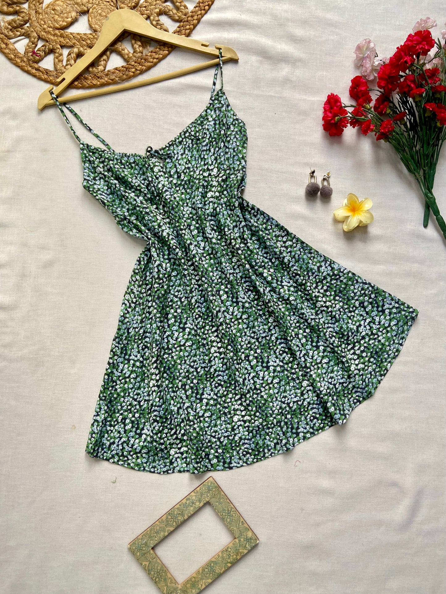 GREEN FLORAL MINI DRESS