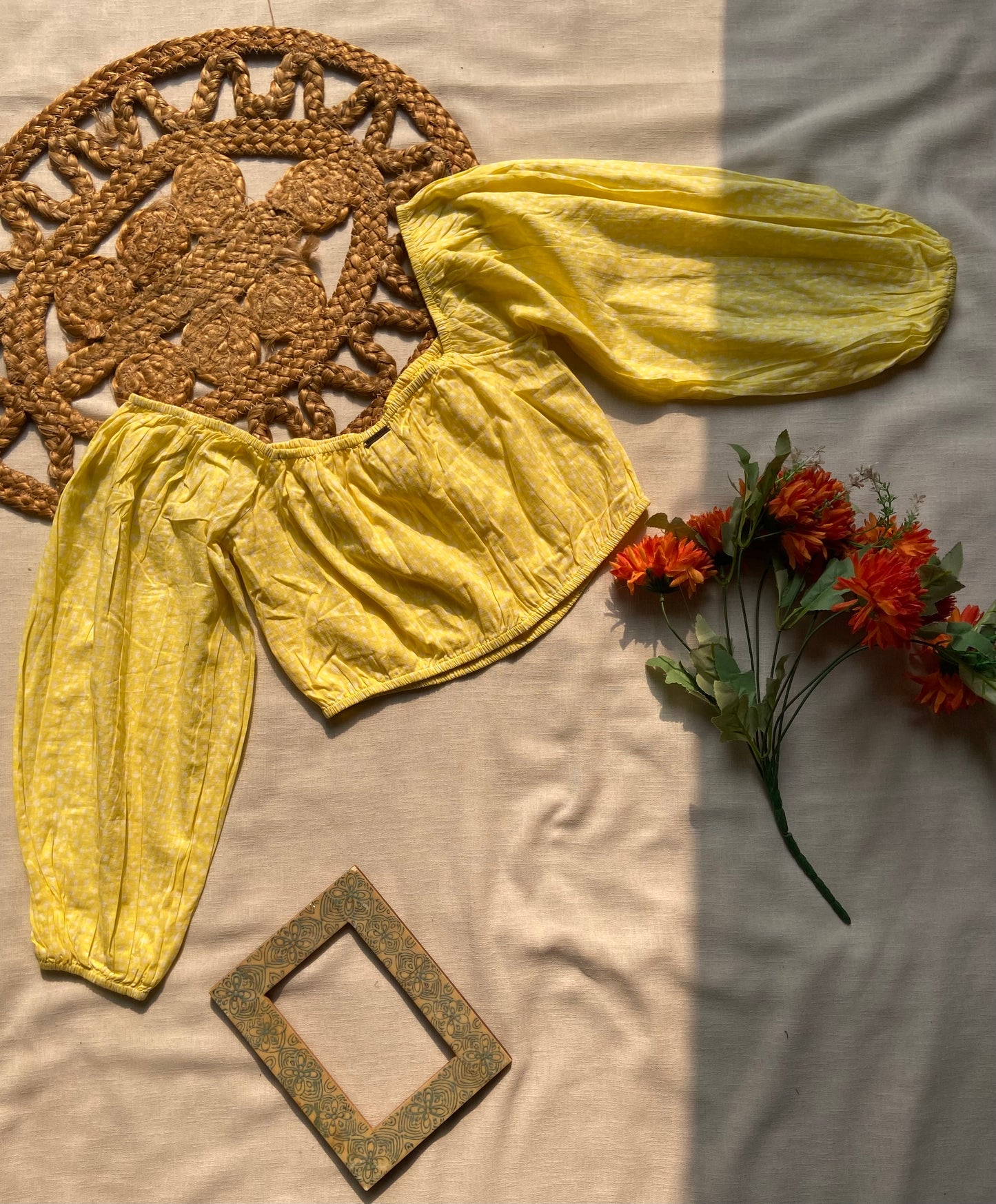 Women’s Yellow Off-Shoulder Crop Top with Balloon Sleeves