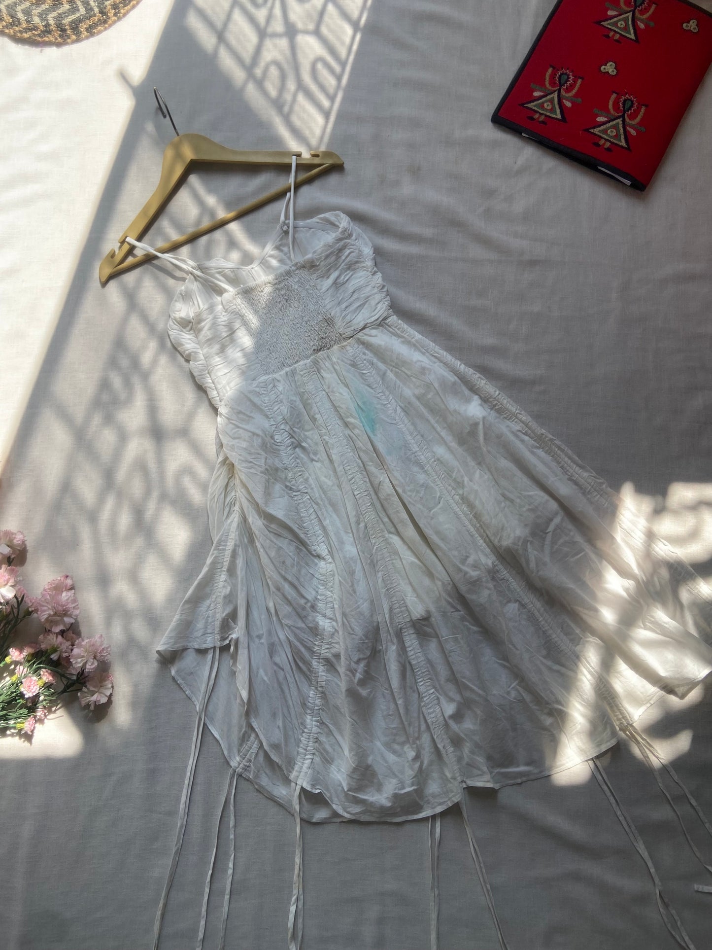 Elegant White Summer Dress with Spaghetti Straps