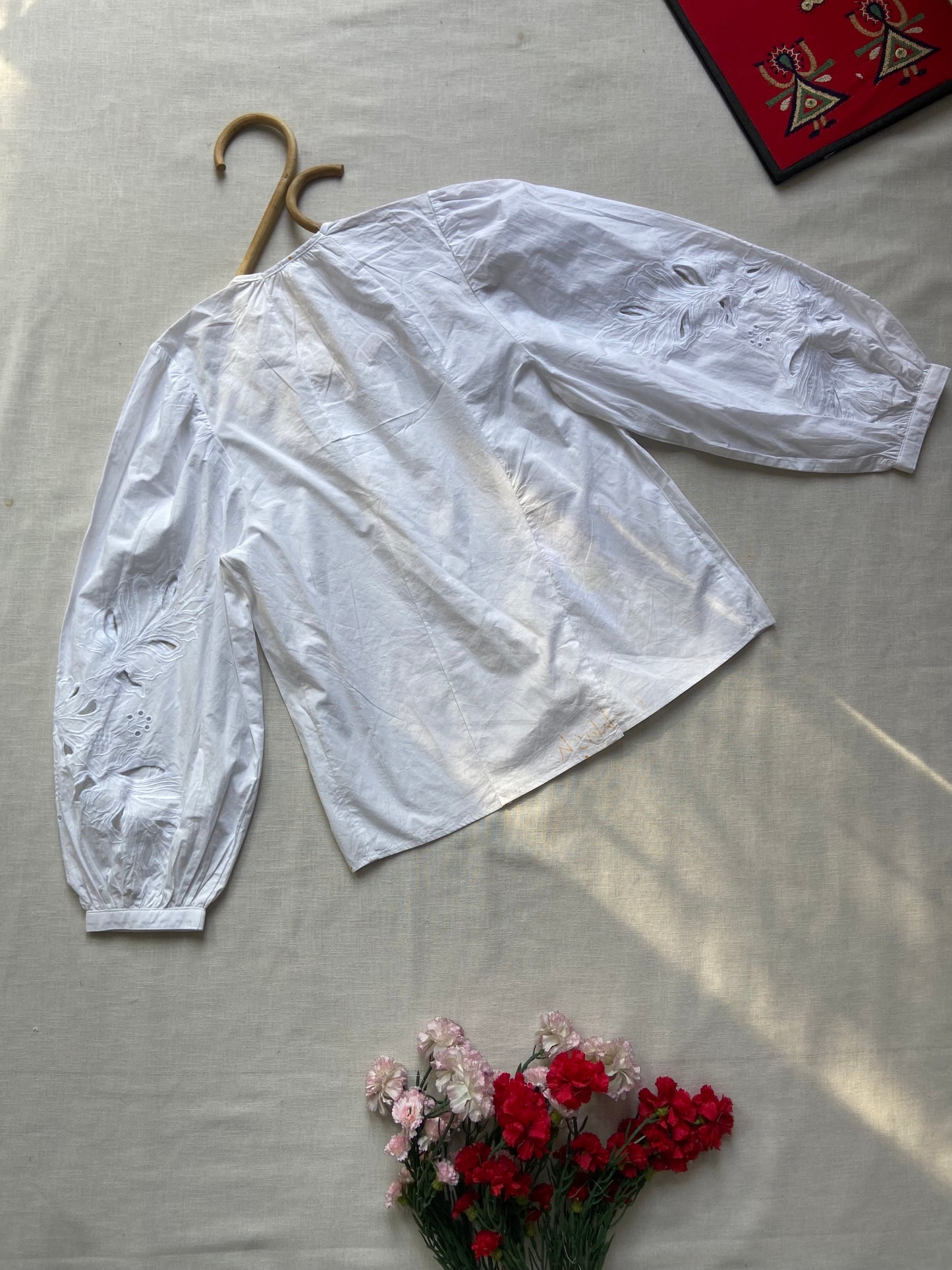 Willow Eyelet Balloon Sleeve Top