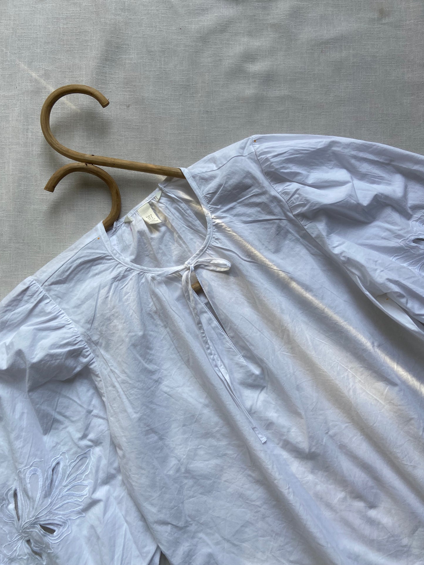 Willow Eyelet Balloon Sleeve Top